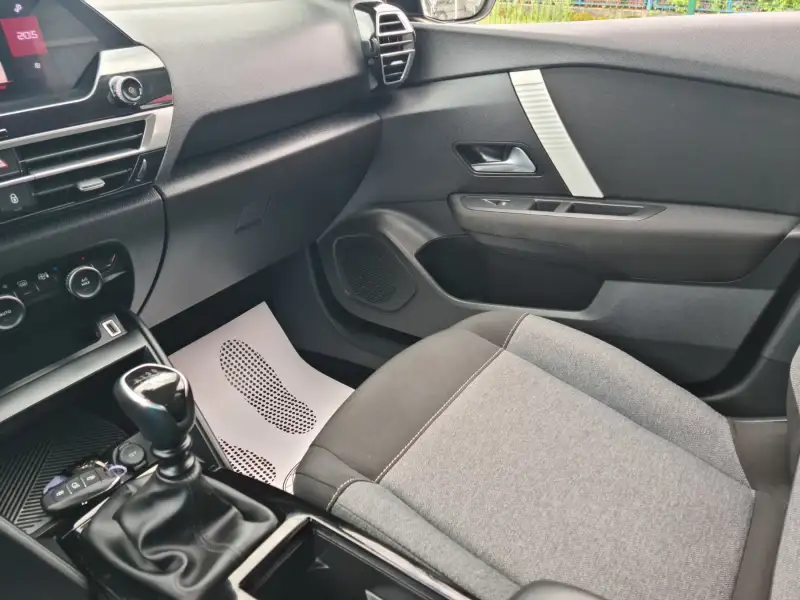 Citroen C4 Feel 2021. godište - Slika 21