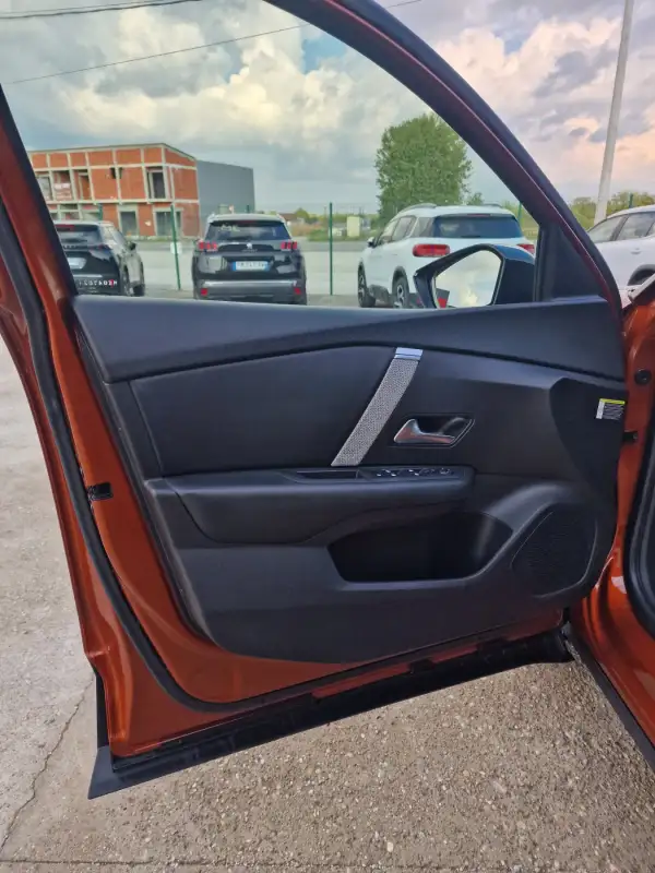 Citroen C4 Shine 2021. godište - Slika 9