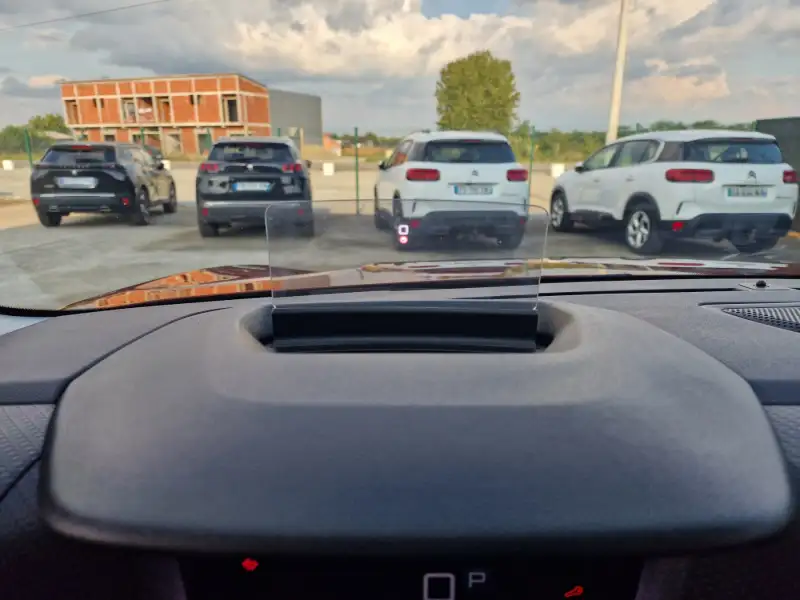 Citroen C4 Shine 2021. godište - Slika 18