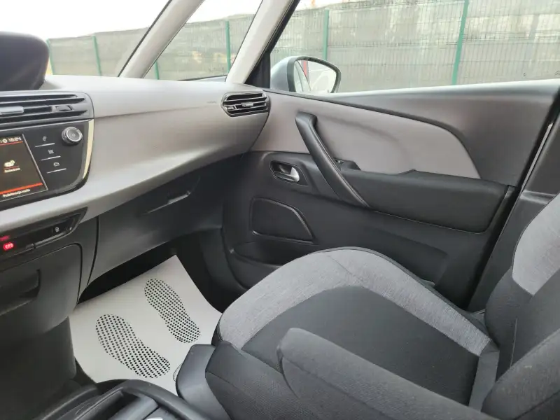 Citroen C4 SpaceTourer 2019. godište - Slika 24
