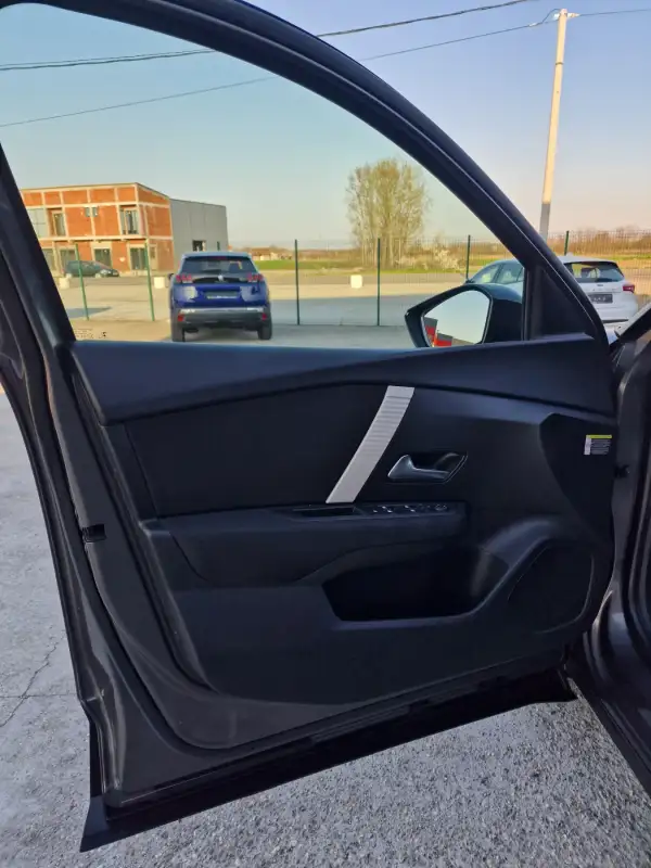 Citroen C4 2022. godište - Slika 9