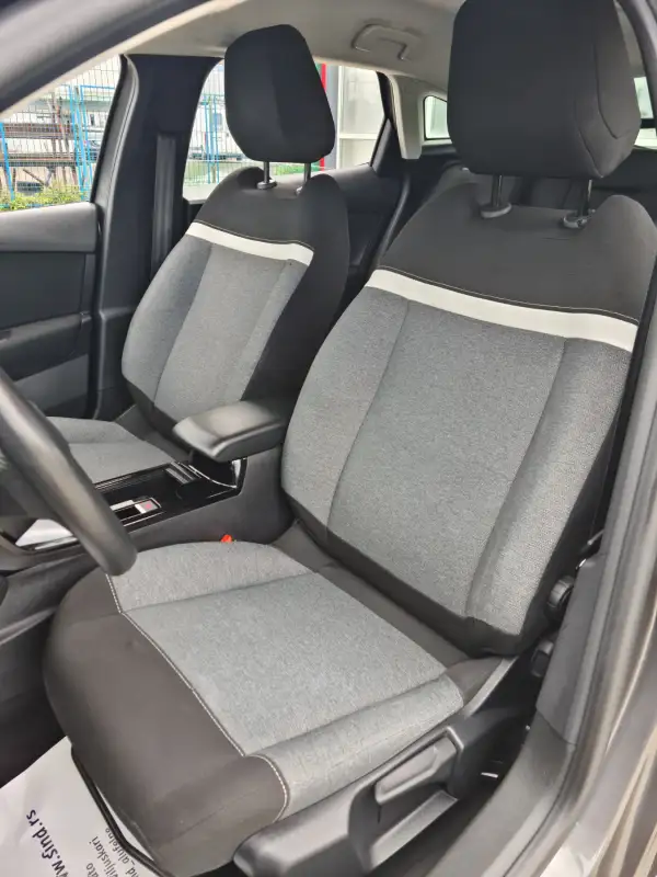 Citroen C4 Feel 2021. godište - Slika 12