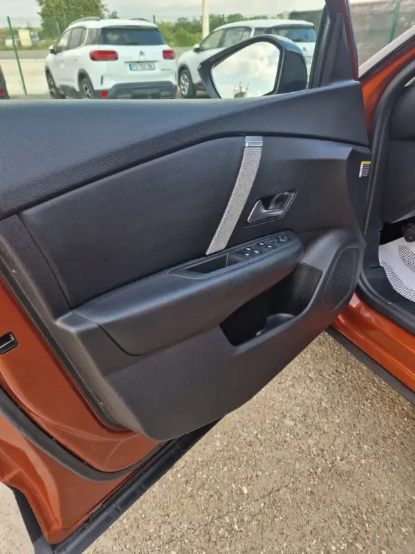 Citroen C4 Shine 2021. godište - Slika 10