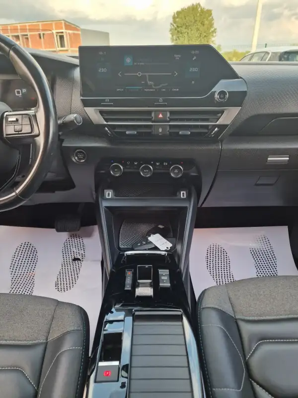 Citroen C4 Shine 2021. godište - Slika 15