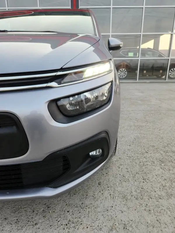 Citroen C4 SpaceTourer 2019. godište - Slika 25