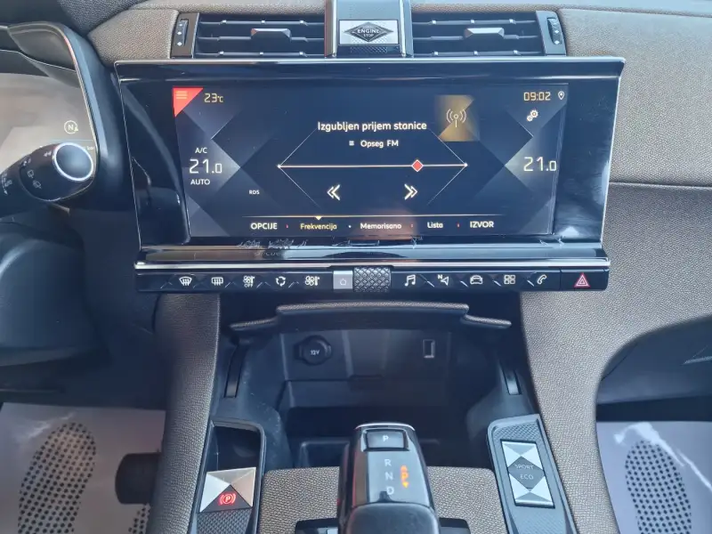 DS 7 CROSSBACK Dizel 2019. godište - Slika 19