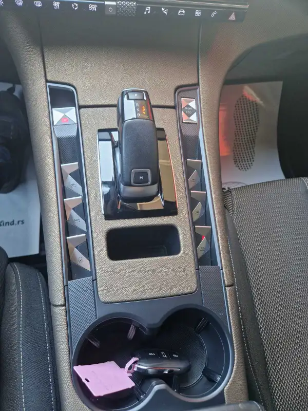 DS 7 CROSSBACK 2021. godište - Slika 17