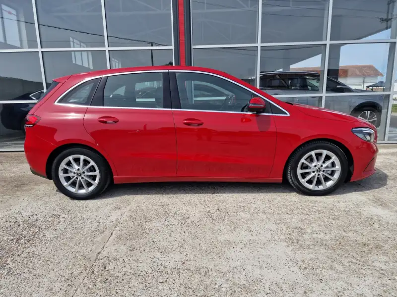 Mercedes B 180 2019. godište - Slika 4