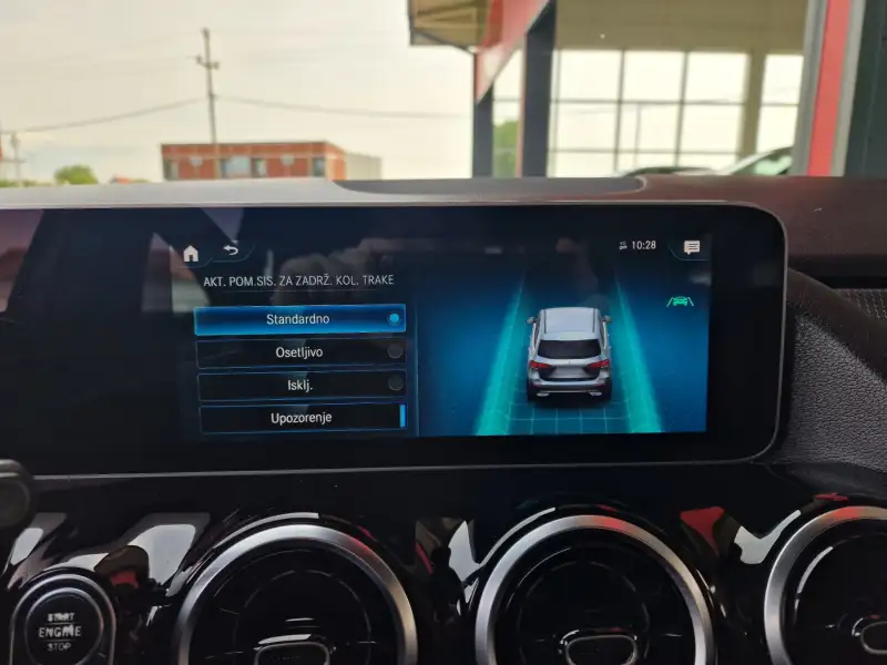 Mercedes B 180 2019. godište - Slika 27