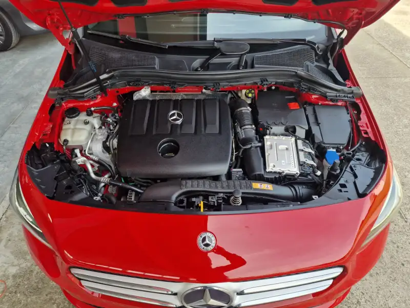 Mercedes B 180 2019. godište - Slika 37