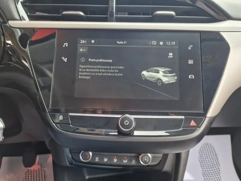 Opel Corsa F Benzin 2021. godište - Slika 23