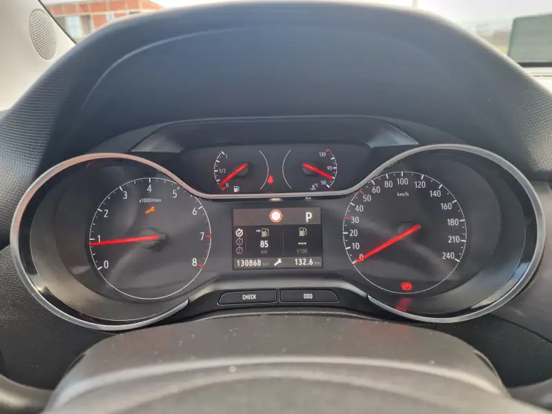 Opel Crossland x Elegance 2021. godište - Slika 17