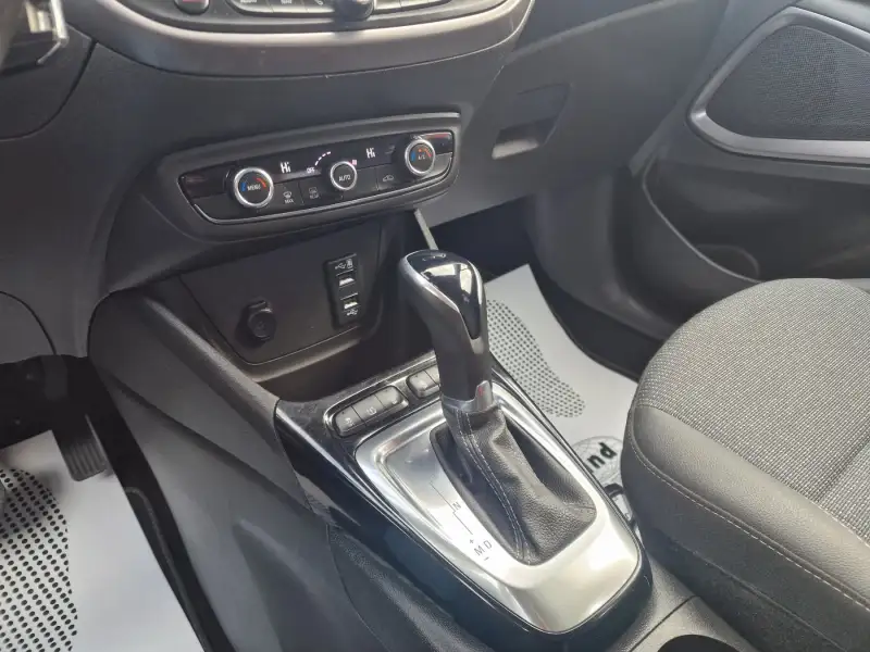Opel Crossland x Elegance 2021. godište - Slika 18