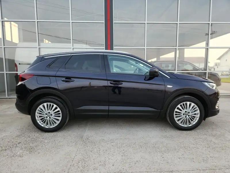 Opel Grandland X INNOVATION 2019. godište - Slika 4