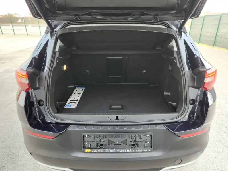 Opel Grandland X INNOVATION 2019. godište - Slika 31