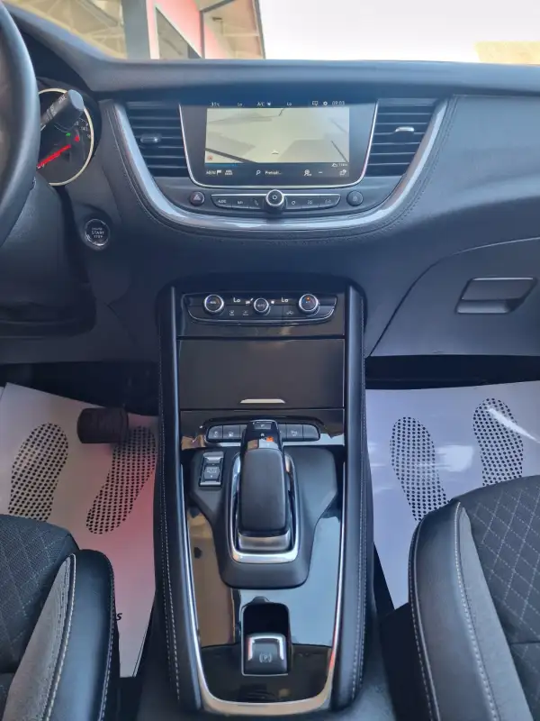 Opel Grandland X AWD 300 ELITE Hibrid / Benzin 2020. godište - Slika 15