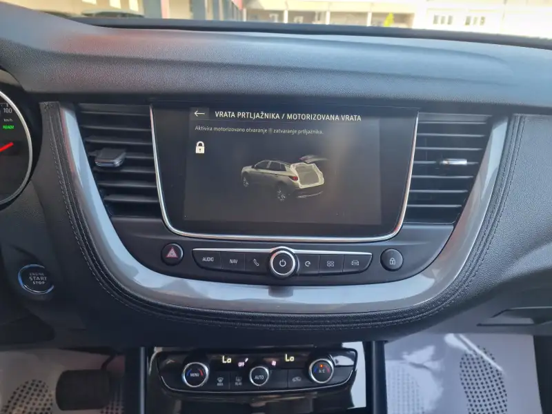 Opel Grandland X AWD 300 ELITE Hibrid / Benzin 2020. godište - Slika 27