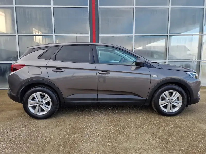 Opel Grandland X ECOTEC 2020. godište - Slika 4