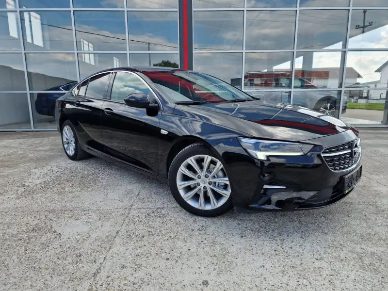 Opel Insignia Grand Sport 2021. godište - Slika 3