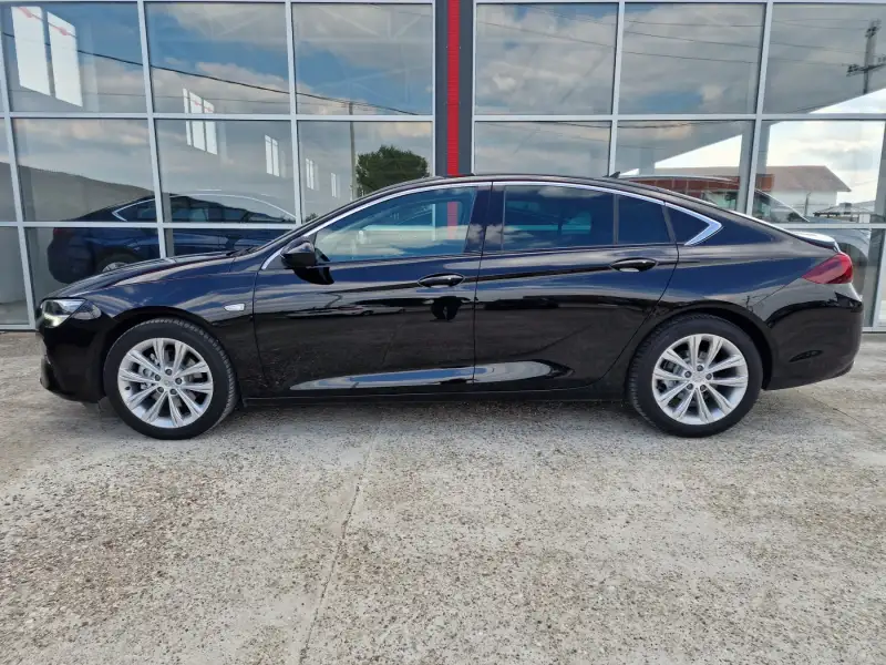 Opel Insignia Grand Sport 2021. godište - Slika 8