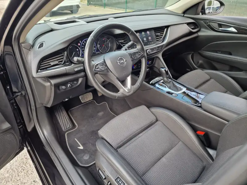 Opel Insignia Grand Sport 2021. godište - Slika 11