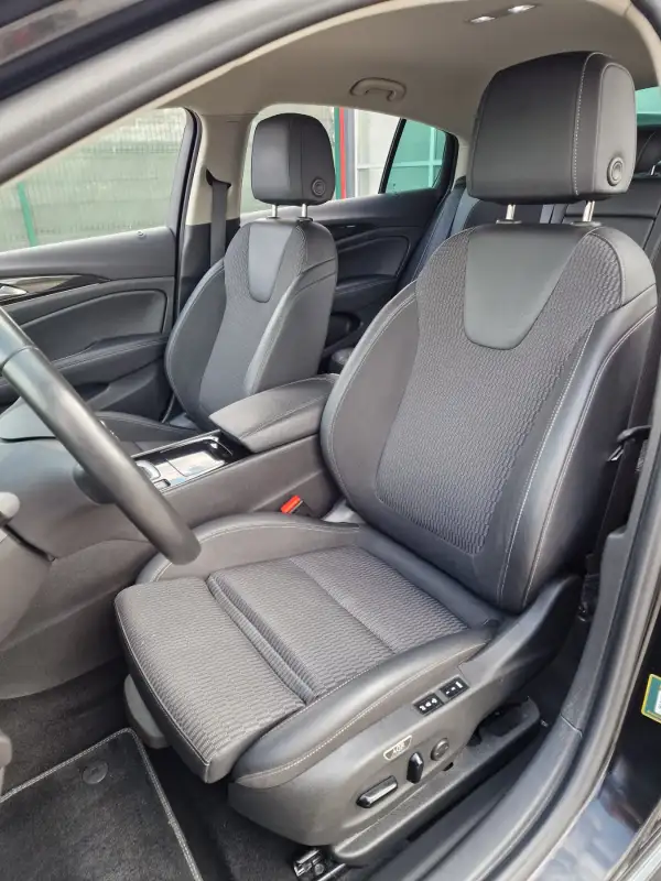 Opel Insignia Grand Sport 2021. godište - Slika 12