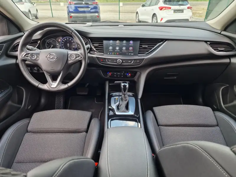 Opel Insignia Grand Sport 2021. godište - Slika 16