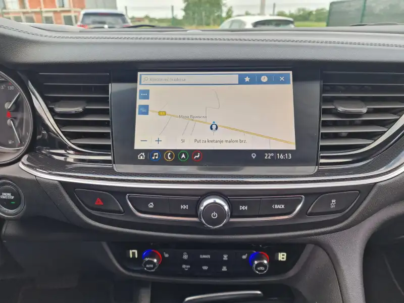 Opel Insignia Grand Sport 2021. godište - Slika 27