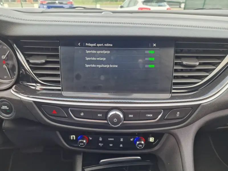 Opel Insignia Grand Sport 2021. godište - Slika 31