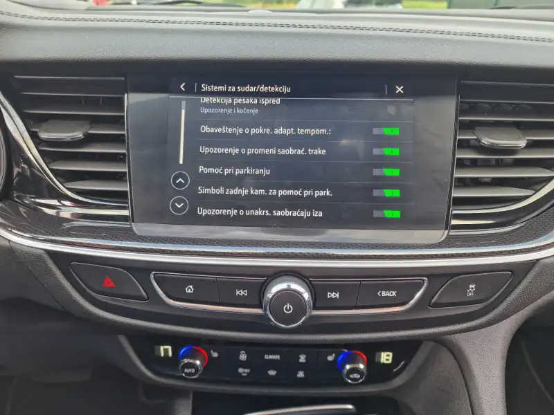 Opel Insignia Grand Sport 2021. godište - Slika 35