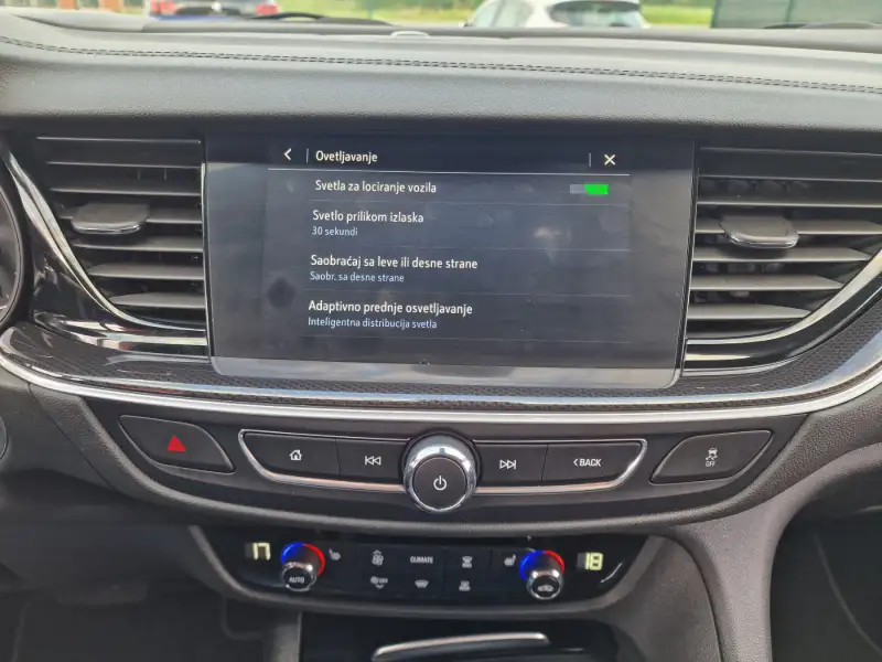 Opel Insignia Grand Sport 2021. godište - Slika 36
