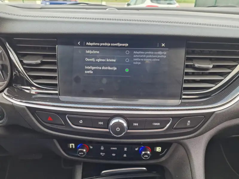 Opel Insignia Grand Sport 2021. godište - Slika 37
