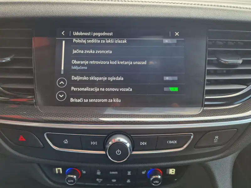 Opel Insignia Grand Sport 2021. godište - Slika 48