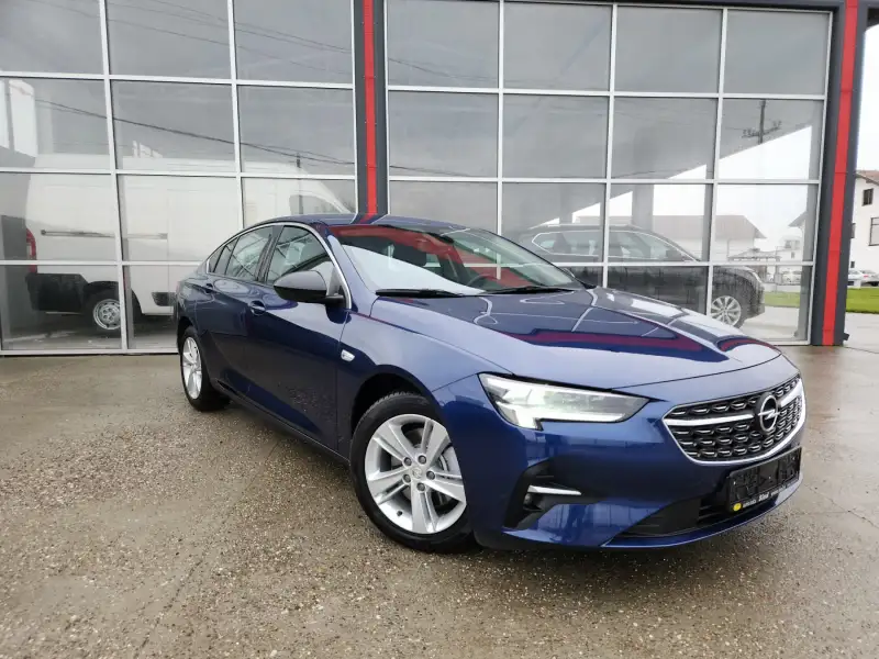 Opel Insignia Grand Sport 2022. godište - Slika 3