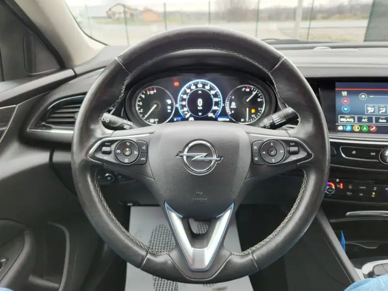 Opel Insignia Grand Sport 2022. godište - Slika 15