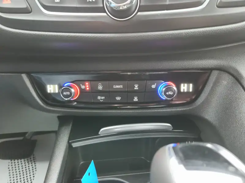 Opel Insignia Grand Sport 2022. godište - Slika 21