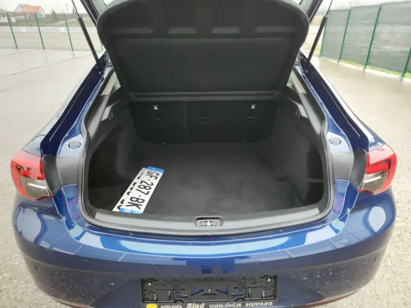 Opel Insignia Grand Sport 2022. godište - Slika 32