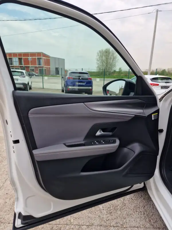 Opel Mokka Elegance 2022. godište - Slika 9