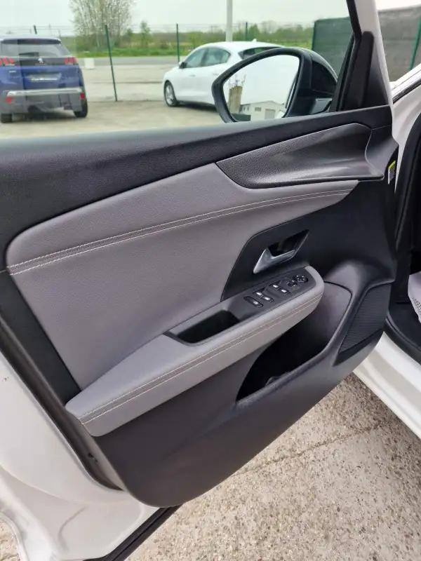 Opel Mokka Elegance 2022. godište - Slika 10