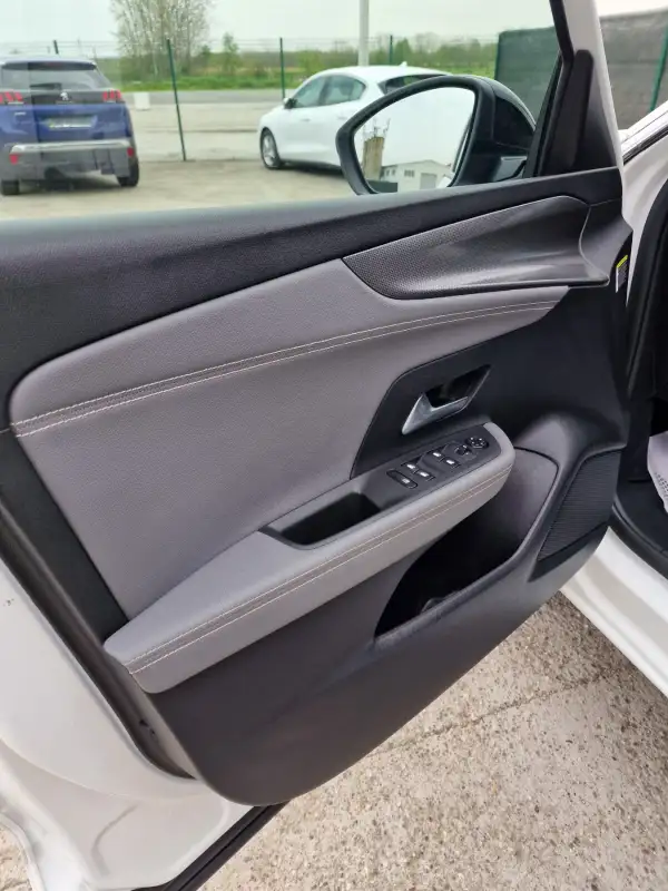 Opel Mokka Elegance 2022. godište - Slika 10