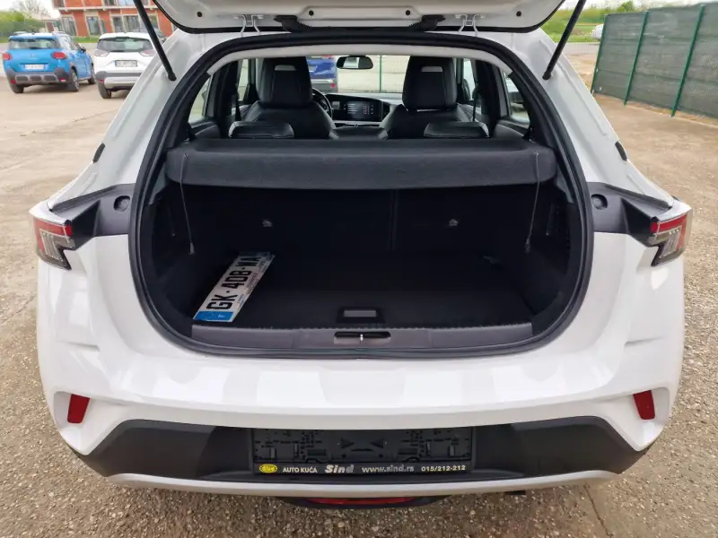 Opel Mokka Elegance 2022. godište - Slika 31