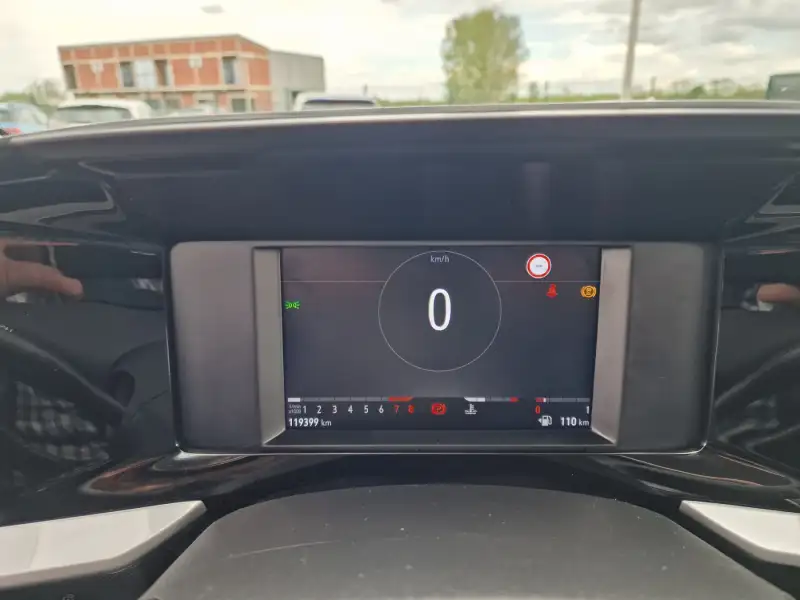 Opel Mokka Elegance 2022. godište - Slika 17