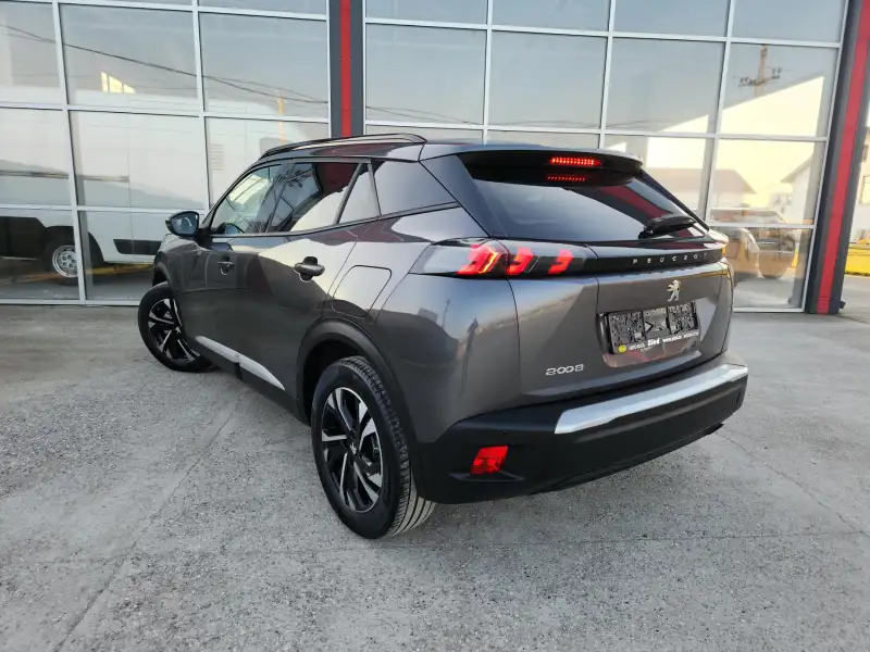 Peugeot 2008 ALLURE 2021. godište - Slika 7