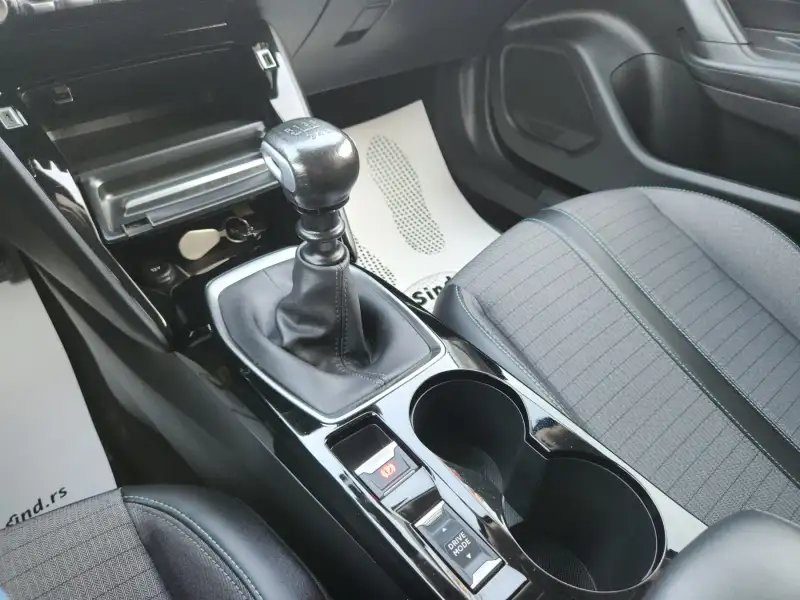 Peugeot 2008 ALLURE 2021. godište - Slika 18