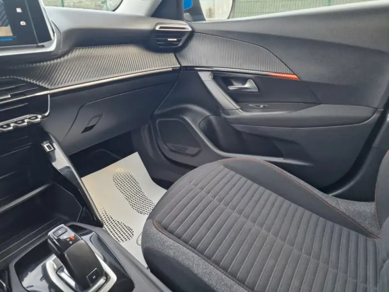 Peugeot 2008 2021. godište - Slika 20