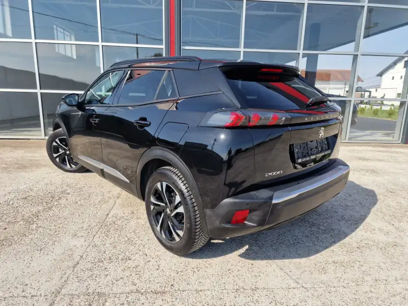 Peugeot 2008 ALLURE Benzin 2020. godište - Slika 7