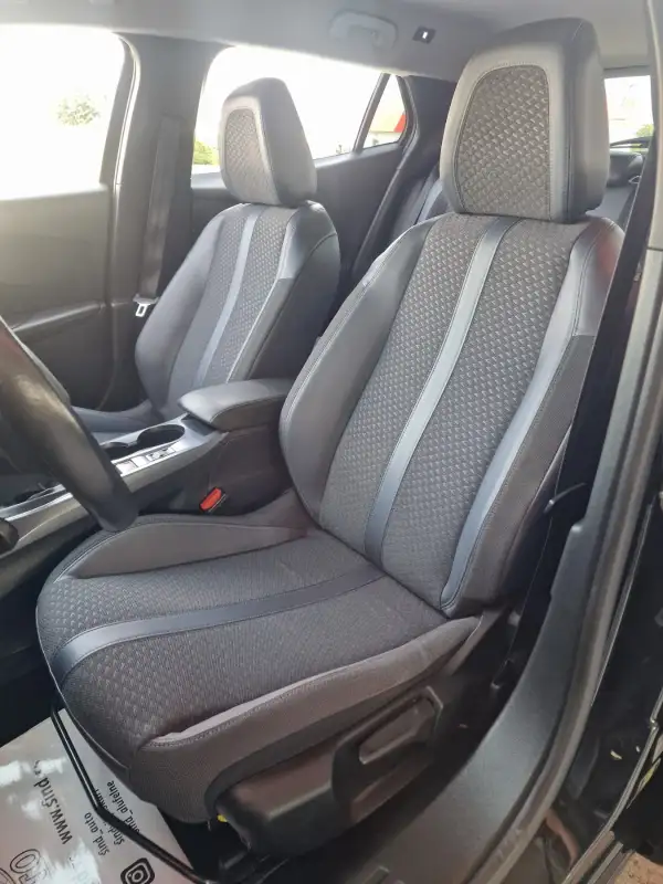 Peugeot 2008 ALLURE Benzin 2020. godište - Slika 12