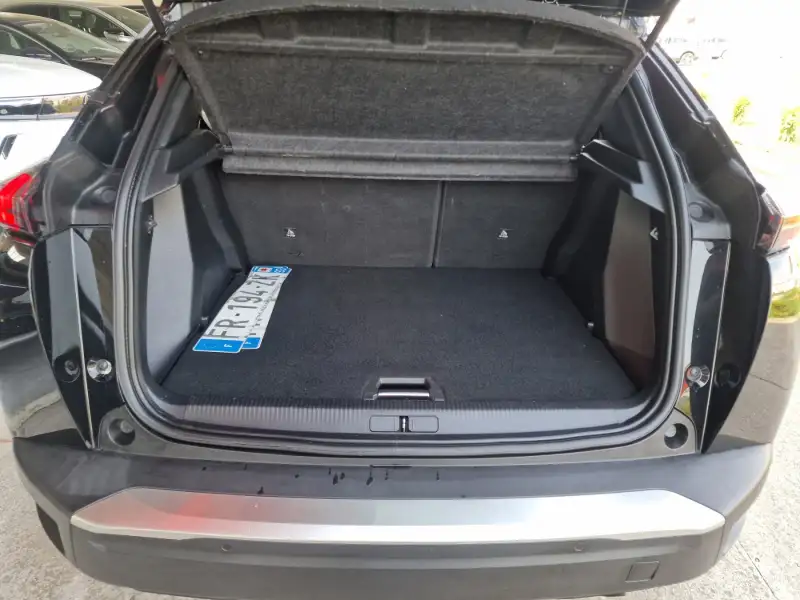 Peugeot 2008 ALLURE Benzin 2020. godište - Slika 32