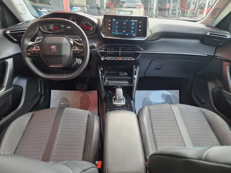 Peugeot 2008 ALLURE Dizel 2021. godište - Slika 29