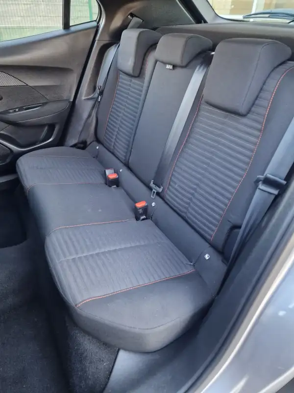 Peugeot 2008 Dizel 2021. godište - Slika 13